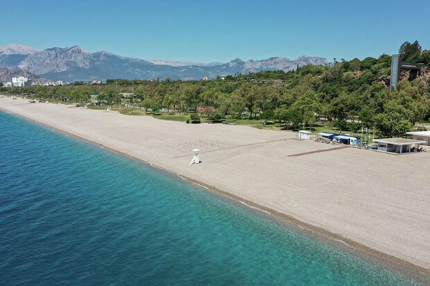 Konyaaltı Plajı Özellikleri