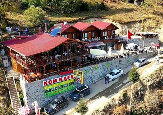 Kom Cafe Restaurant Bungalov İşletmesinde Neler Yapılır?