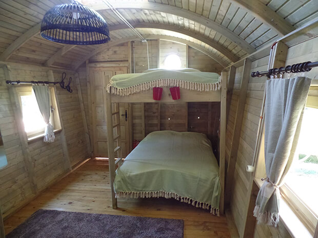 Gökçeada Wagon Concept Camping Konaklama İmkanları