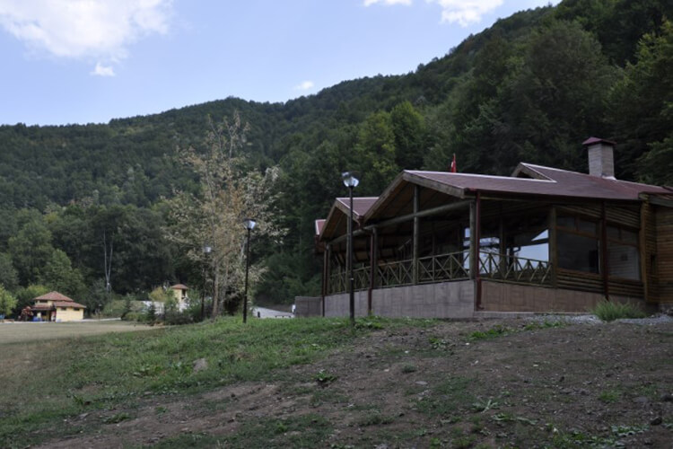 Güzeldere Şelalesi Tabiat Parkı'nda Bulunan İmkanlar