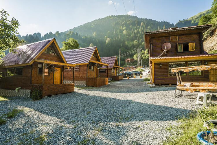 Ayder Şelale Dağ Evleri Çamlıhemşin Rize Kamp Yerleri