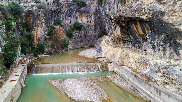 Kapıkaya Kanyonu Kamp Alanı