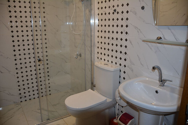 Nazlı Çiçek Apart