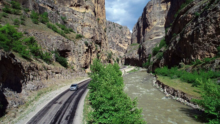 Cehennem Deresi Kamp Alanı