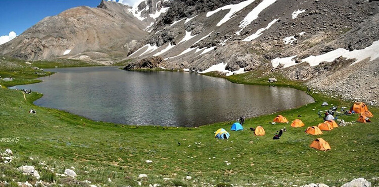 Çinili Göl Kamp Alanı