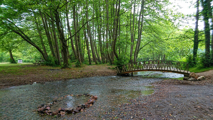 Akkaya Köyü Piknik Alanı Ve Kamp Alanı