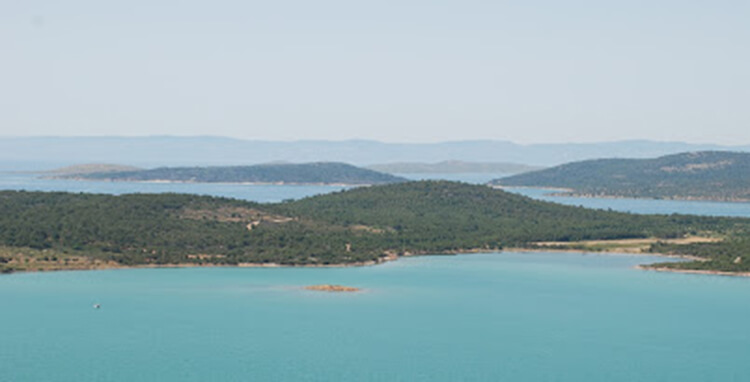 Ayvalık Adaları Tabiat Parkı Kamp Alanı
