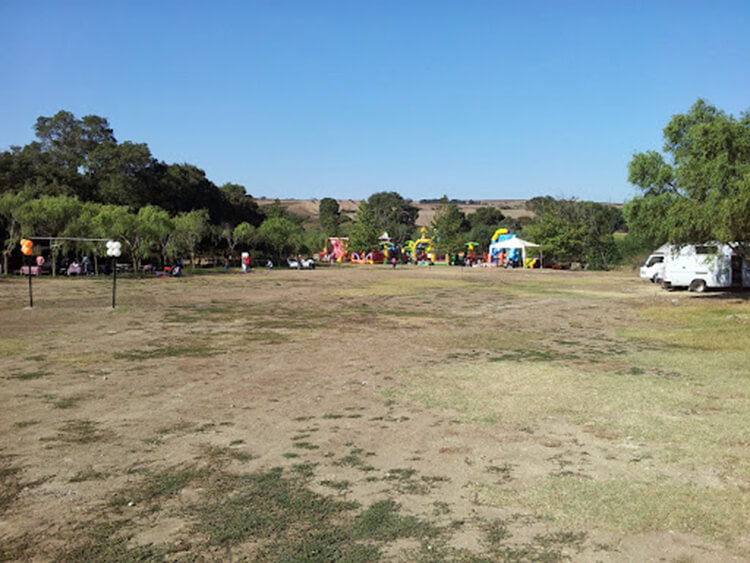 İhsaniye Piknik Alanı Ve Kamp Alanı