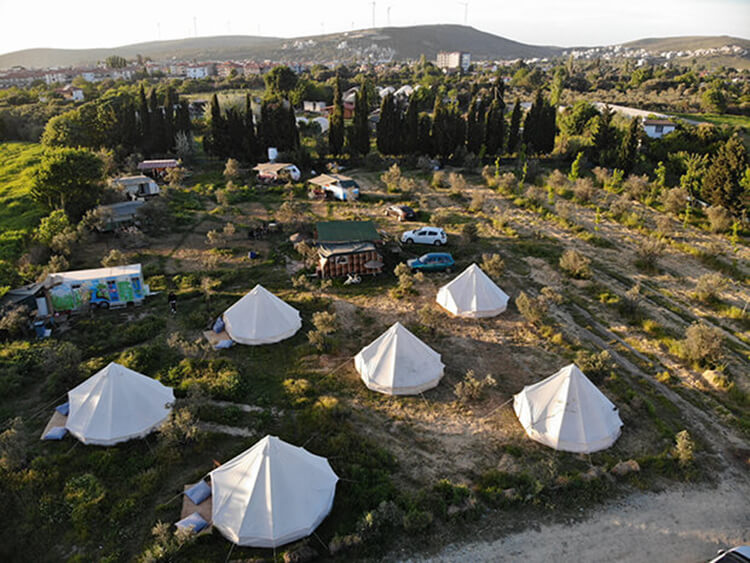 Mona Glamping Caravan Suites