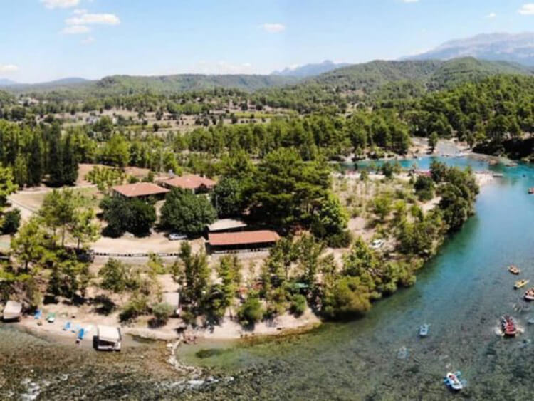 Selge Park Rafting Camping