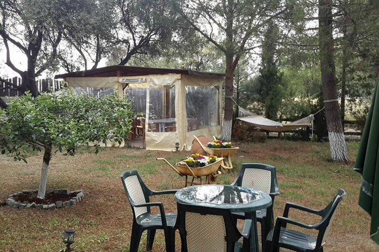 Zeytin Cafe Bungalows