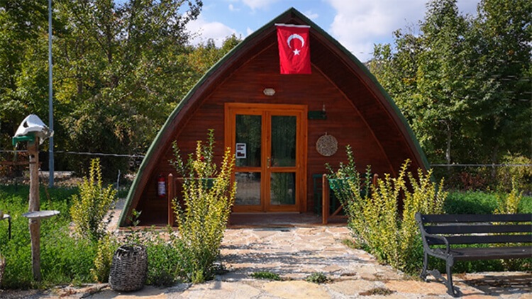 Zeyve Lavanta Tatil Köyü Kamp Alanı