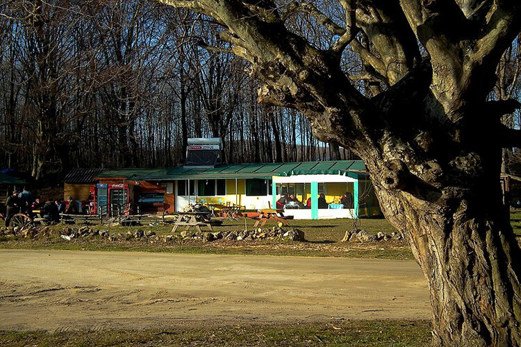 Laladere Piknik Alanı Ve Kamp Alanı