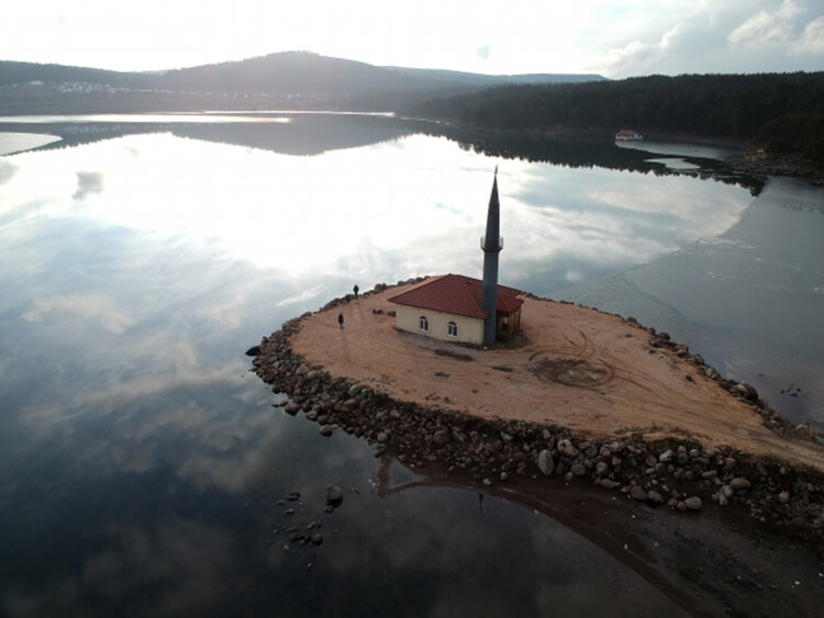 Seben Taşlıyayla Gölü Kamp Alanı