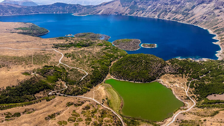 Nemrut Krater Gölü Kamp Alanı
