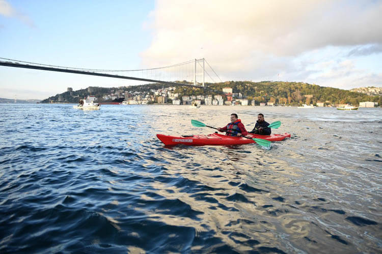 İstanbul Boğazı Kano Turunda Hangi Ekipmanlar Kullanılmalıdır?
