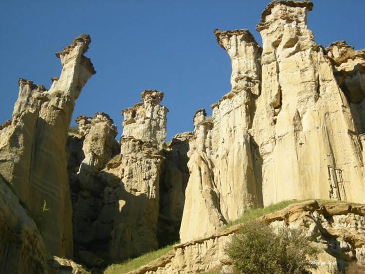 1- Kuladokya Peri Bacaları (Manisa - Kula İlçesi)