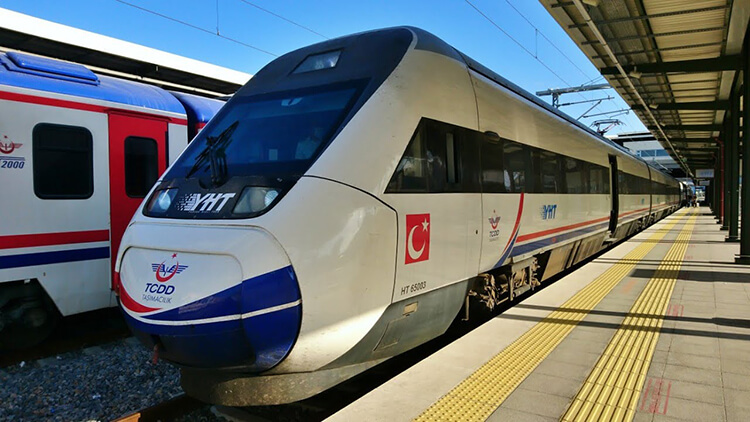 İstanbul Ankara Yüksek Hızlı Tren Güncel Hareket Saatleri - İstanbul Ankara Yüksek Hızlı Tren Saat Kaçta Hareket Ediyor?