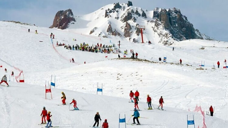 Erciyes Kayak Merkezi Kayak Dersi ve Snowboard Eğitim Ücretleri 2023