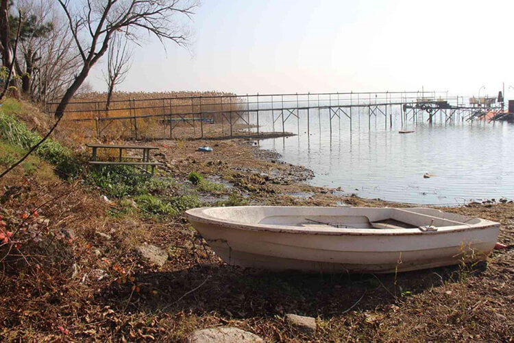 Sapanca Gölü'nden Korkutan Manzara: Su Seviyesi 40 Metre Çekildi