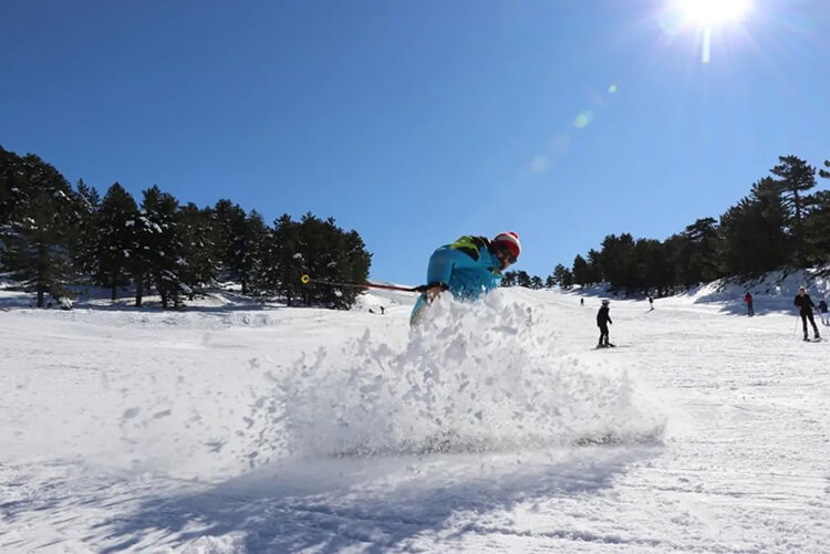Murat Dağı Kayak Merkezi 2023 Kayak Kiralama Ücretleri - Murat Dağı Kayak Merkezi 2023 Kayak Takımı Kiralama Fiyatları