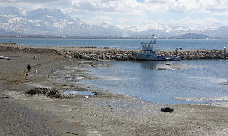 Van Gölü Seviye Kaybetmeye Devam Edecek