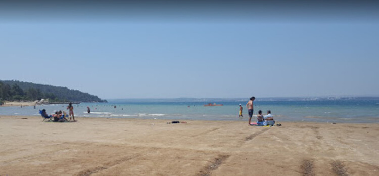 Esinti Halk Plajı (Akbük Sahili)