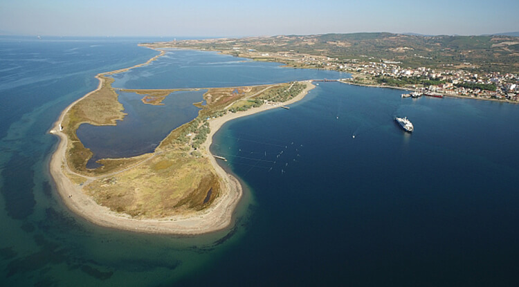 Çardak Kum Adası