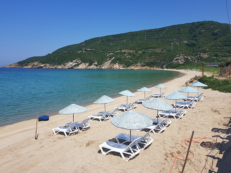 Manastır Koyu Halk Plajı