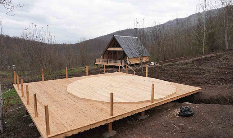 20 Adet Bungalov Ev Ve 9 Adet Dome Glamping Çadır Yapılıyor