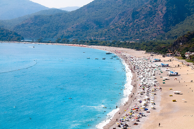 Kültür Ve Turizm Bakanı Ersoy'un Plaj Ücretleri Ve Ücretsiz Halk Plajları Hakkında Açıklamaları