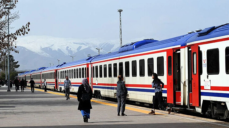 Turistik Tatvan Treni Mola Saatleri