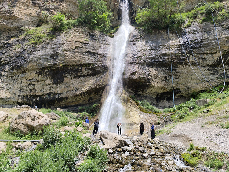 Ağaçdibi Şelalesi