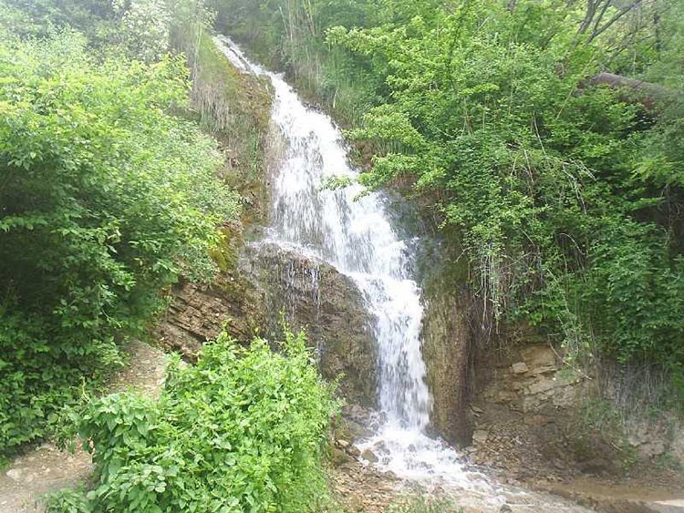 Çay Şelalesi - Çağlayan Şelalesi