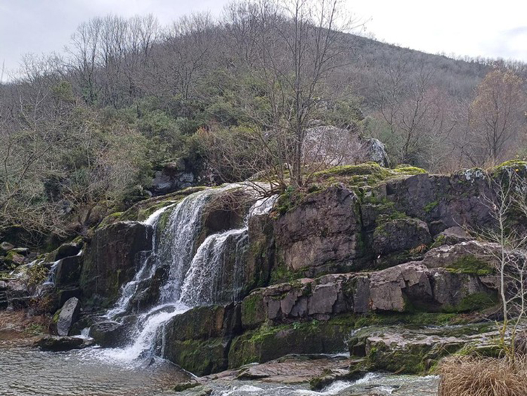 Değirmençayırı Şelalesi