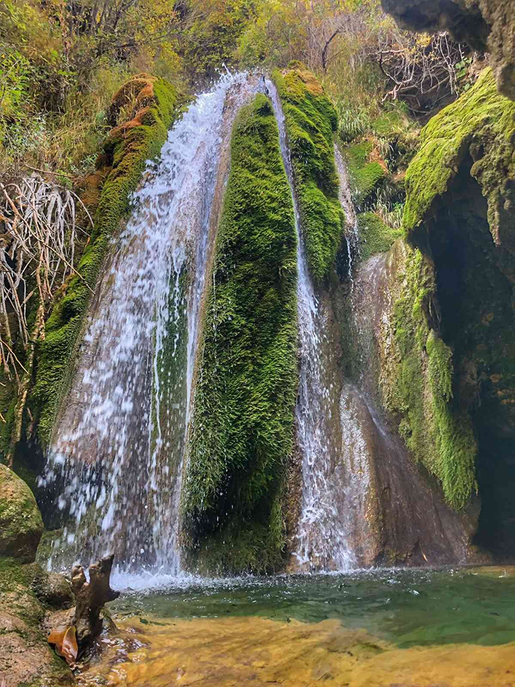 Hacıkodal Bor Şelalesi