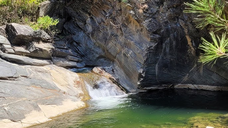 Kepsut Örenli Köyü Ilıca ve Şelalesi