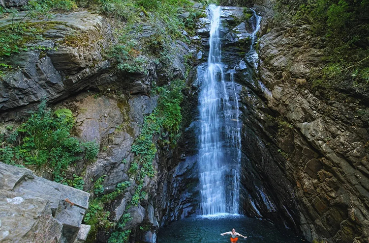 Küreklidere Şelalesi