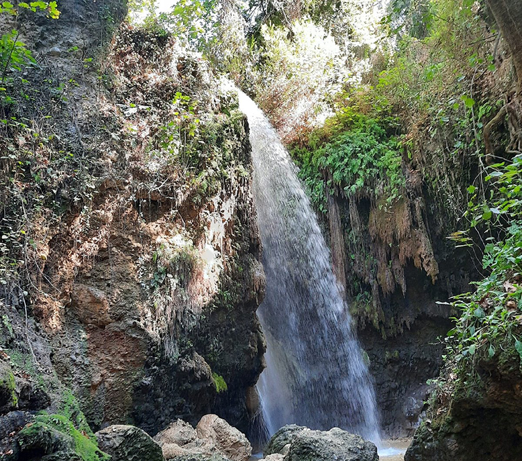 Gizlikent Şelalesi